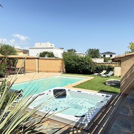 2 Hebergements - 10 Couchages - Parking, Piscine, Jacuzzi - Convivialite Roquebrune-sur Argens Exteriör bild