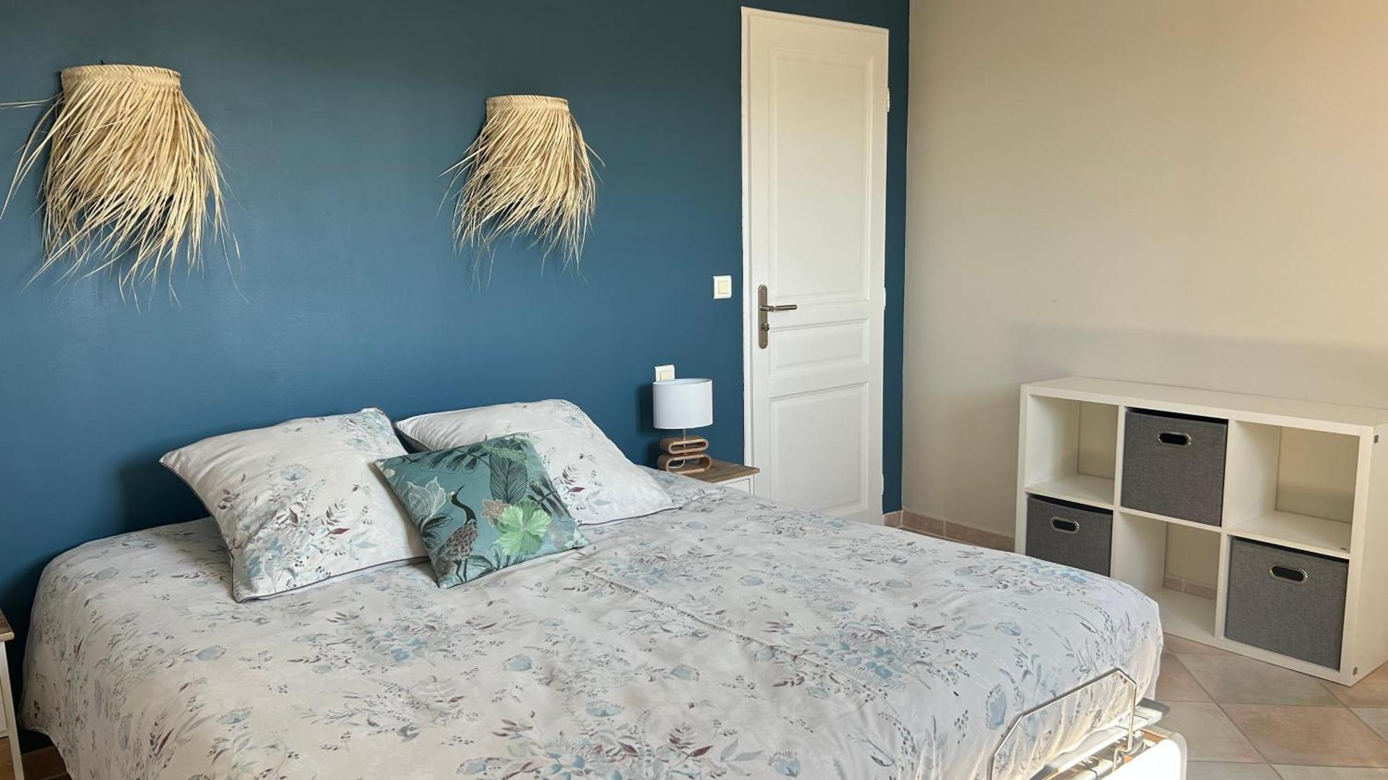 2 Hebergements - 10 Couchages - Parking, Piscine, Jacuzzi - Convivialite Roquebrune-sur Argens Exteriör bild