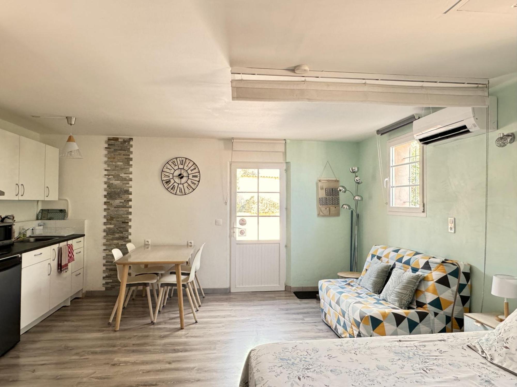 2 Hebergements - 10 Couchages - Parking, Piscine, Jacuzzi - Convivialite Roquebrune-sur Argens Exteriör bild